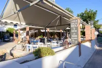 Chios Xenia Studios & Apartments