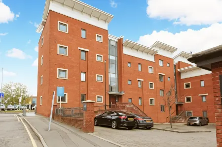 Albion Street Apartments