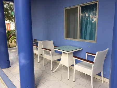 Tara Guest House Отели рядом с достопримечательностью «Statue of Buddha in Bodhgaya»