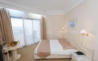منتجع وسبا لورينت بالاس Hotels near Bateau Pirate Mabrouka