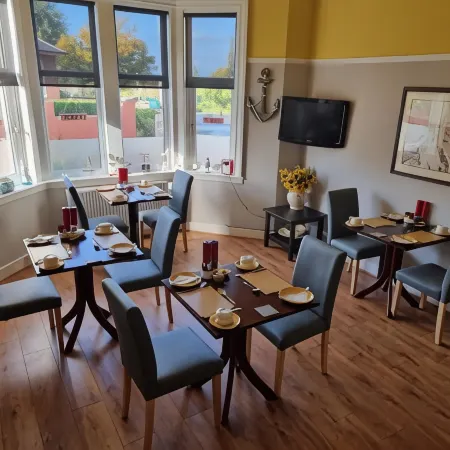St Leonards Guest House Отели в г. Ларгс