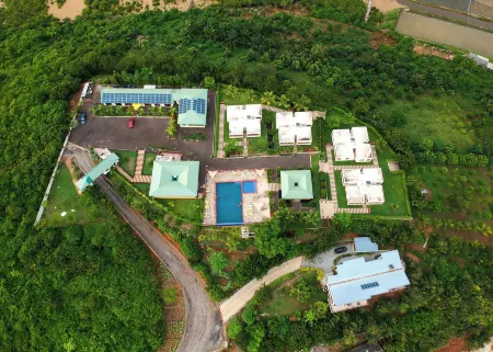 Golden Hill Parker Hotel