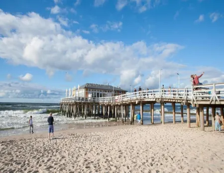 Comfortable Holiday Home with a Terrace, Ustronie