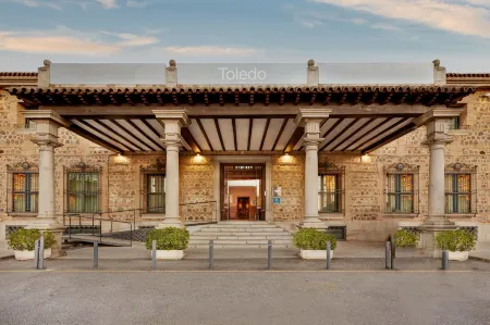 Sercotel Toledo Renacimiento Отели рядом с достопримечательностью «Avenida Park»