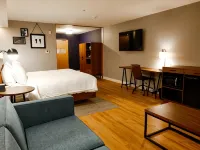 Four Points by Sheraton Austin Airport Hotels near Austin-Bergstrom International Airport