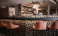 Excelsior Dolomites Life Resort - bar