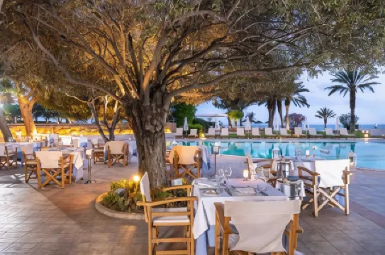 康斯坦丁諾布羅斯雅典娜皇家海灘酒店