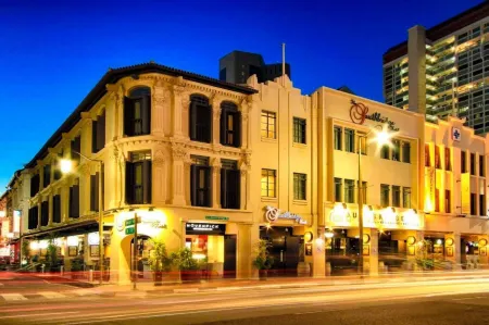 The Southbridge Hotel Отели рядом с достопримечательностью «MBFC Tower 2»