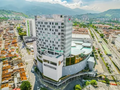 Sonesta Hotel Bucaramanga Hoteles cerca de Centro Comercial Quinta Etapa