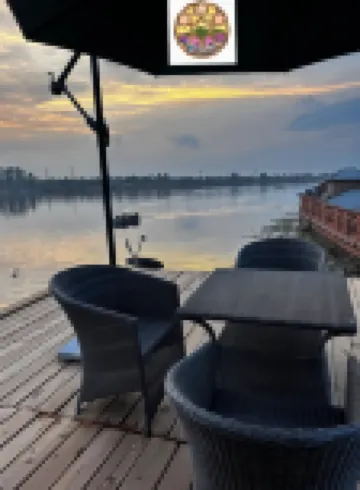Dilshad Houseboats