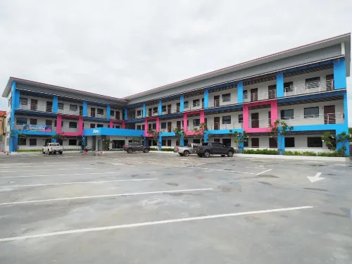 Waritthon Residence Hotels in Mueang Roi Et District