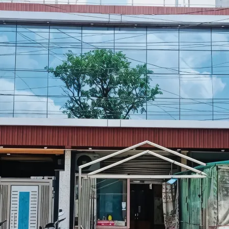 Smart Stays - Mmmut College - Gkp Airport