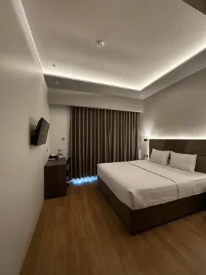 EDGE Premium Homestay Hotels in Garung