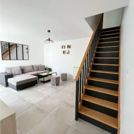 Maison de Ville à 100m de la Plage Отели в г. Фура