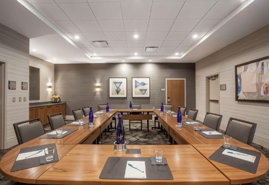 홈우드 스위트 바이 힐튼 새러토가 스프링스의 야외 휴식 공간