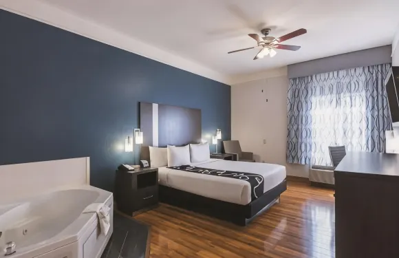 休斯頓金伍德醫療拉昆塔温德姆套房酒店