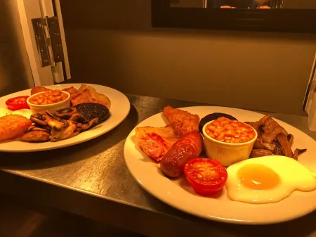 The Buck Inn Отели рядом с достопримечательностью «Mainsgill Farm Shop»