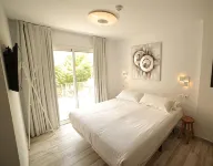 Terrace Costa Hotel