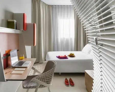 OKKO HOTELS Bayonne Centre โรงแรมในบายอน