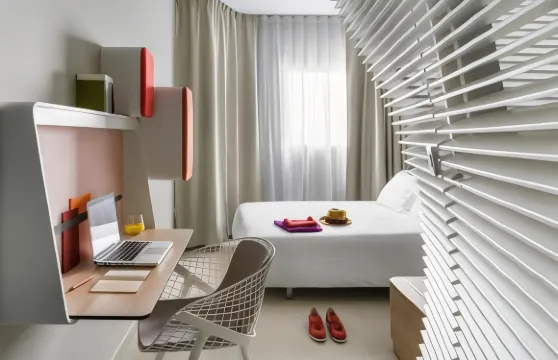 巴約訥中心 OKKO 酒店