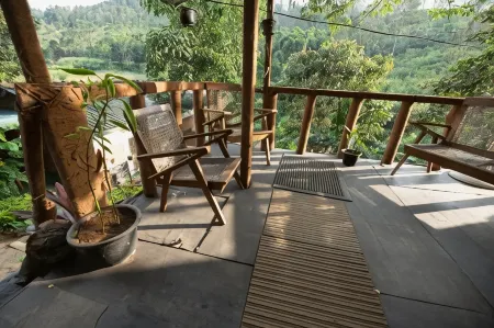 Ayubo Ella - Bed & Breakfast