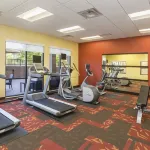 코트야드 바이 메리어트 칼라마주 포티지