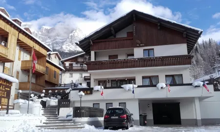 Albergo Al Sole Отели в г. Val di Zoldo