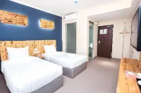 Tlj Hotel