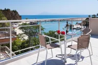 Star Bay Luxury - إطلالة على البحر