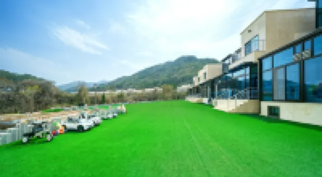 Sangju Toy & Kids Pool Villa