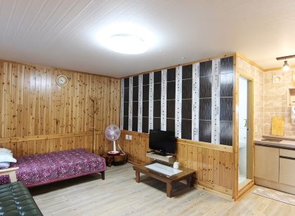 Nonsan Eunhasu Pension (Pets Friendly)