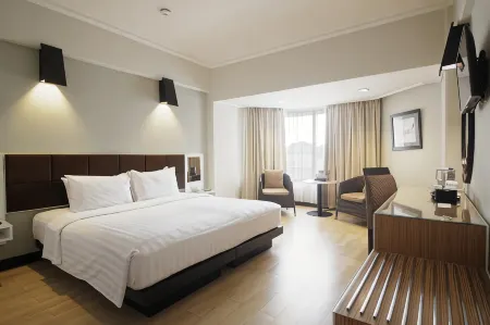 Hotel Santika Premiere Jogja Отели в г. Jetis