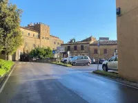 Volterra view - downtown on foot. Studio apartment with a view in the historic center.