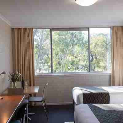 Parkview Motor Inn and Apartments Rooms