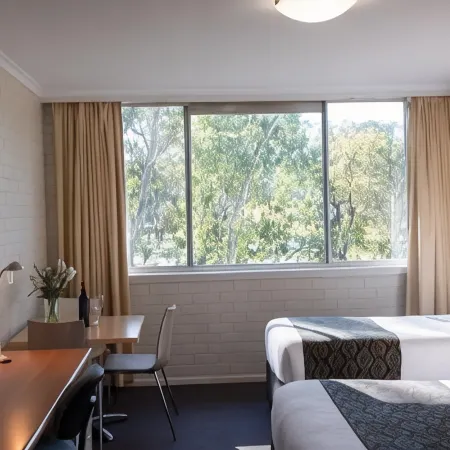 Parkview Motor Inn and Apartments