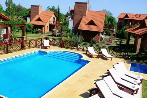 唐格雷戈里奧綜合公寓酒店