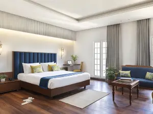The Avenue Center Hotel