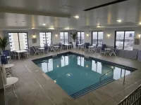 Best Western Premier NYC Gateway Hotel - Pools