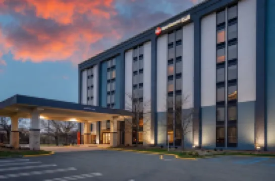 Best Western Plus Meadowlands Hotels in 