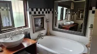 The Art Guesthouse