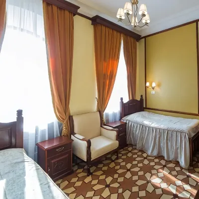 Garni Hotel Hotel dekat Belarusian State University