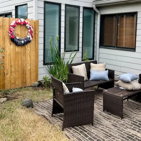 Charming, pet friendly home close to area attractions in beautiful Cody!