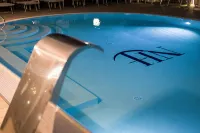Waldorf Palace Hotel - Beach