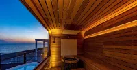 Space Key Point Riviera Zushi Marina