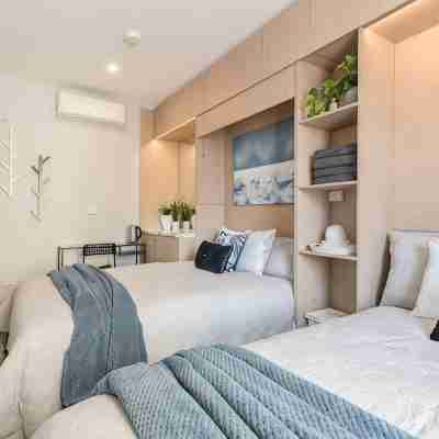 Prime City Stay – Central Location, Minutes to CBD & Restaurants Rooms