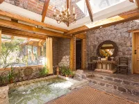 Hacienda Rumiloma Hoteles cerca de Teleférico