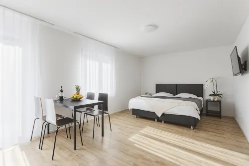 Swiss Star Wiedikon - Self Check-IN - balkon