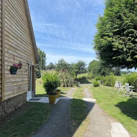 Charming 1-bedroom gite in delightful countryside hamlet with views