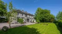 Woodside House
