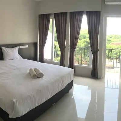 Bandengan Beach Hotel Hotel dekat Pantai Kartini